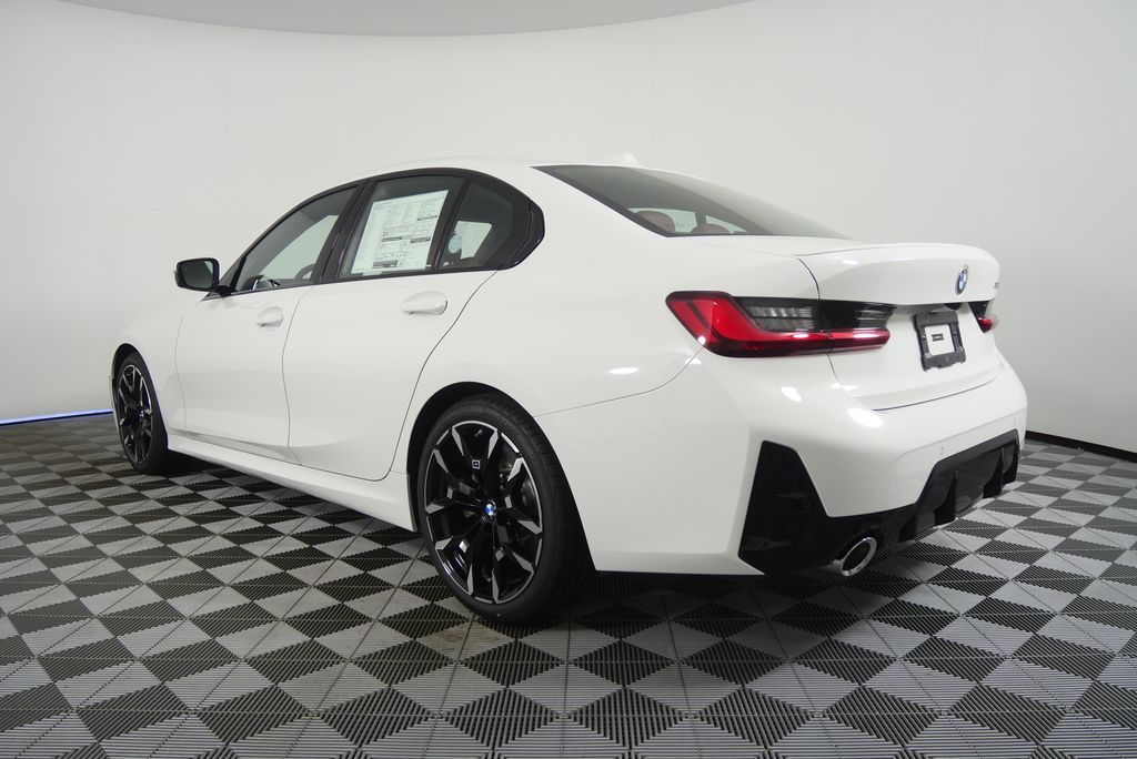 Thumbnail: 2026 BMW 3 Series - 5