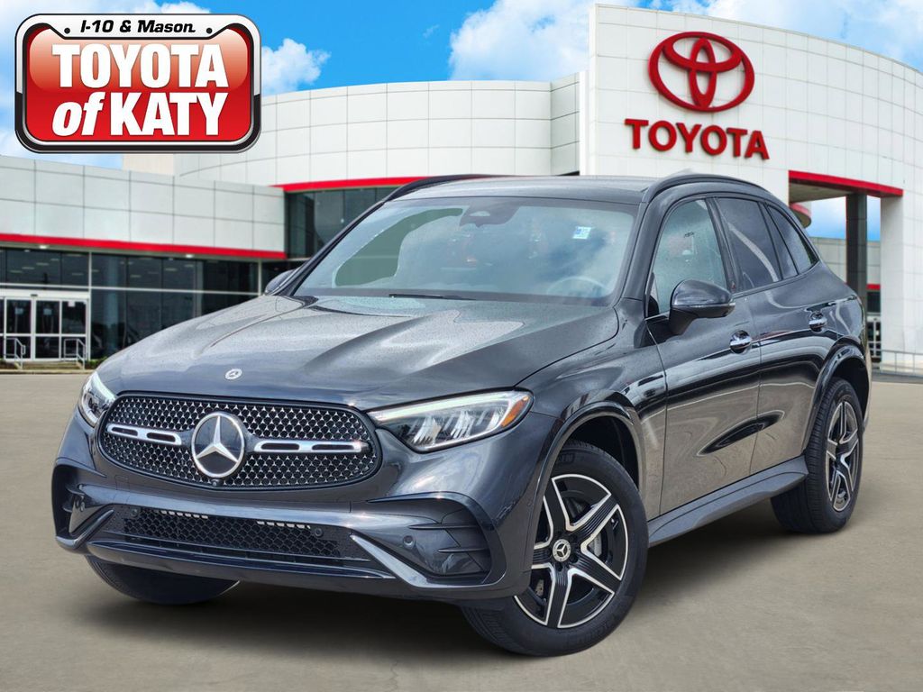 Gray (Graphite Grey Metallic) 2025 Mercedes-Benz GLC 300 RWD SUV / Crossover Rear-Wheel Drive 9-Speed Automatic