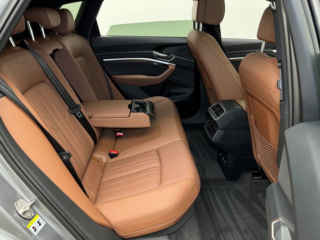2023 Audi e-tron Premium Plus 26