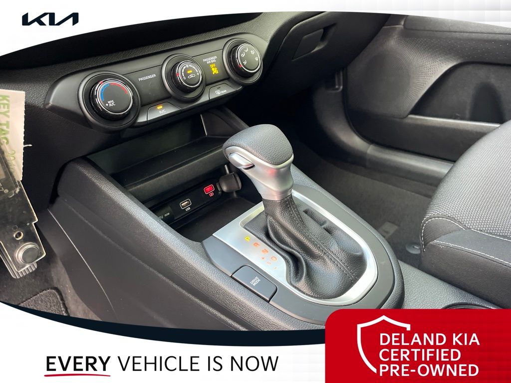2024 Kia Forte LXS - Photo 24