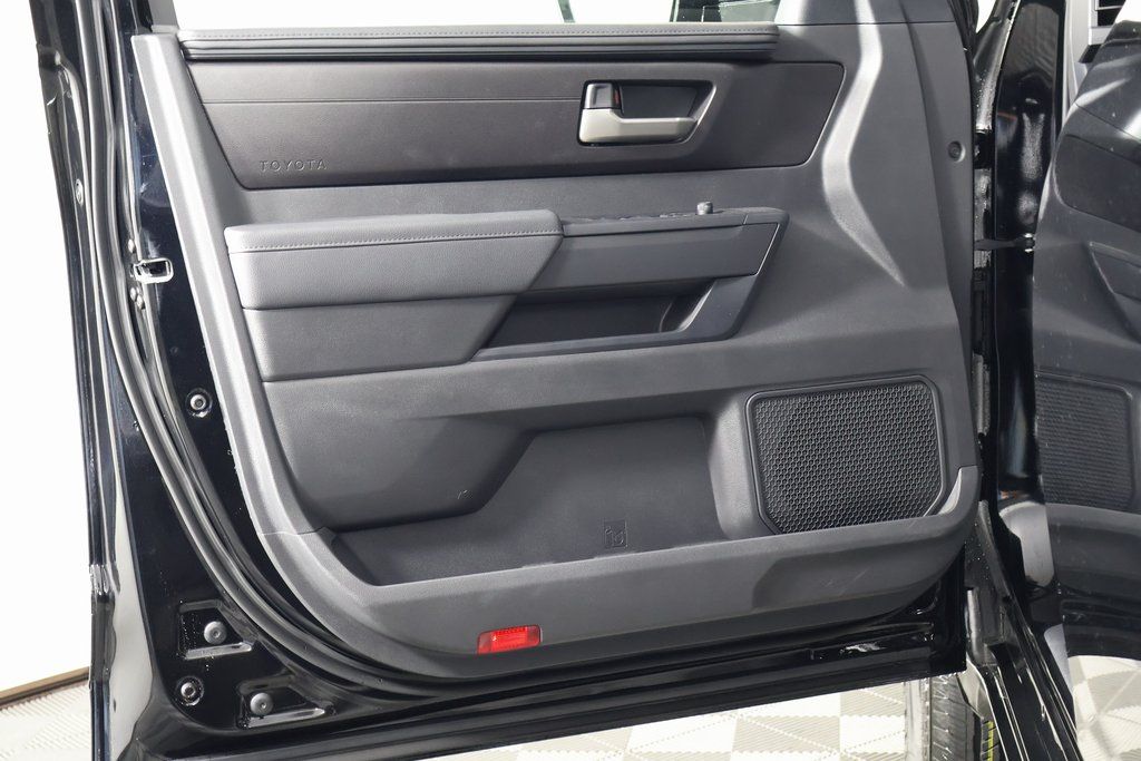 2025 Toyota Tundra SR5 7
