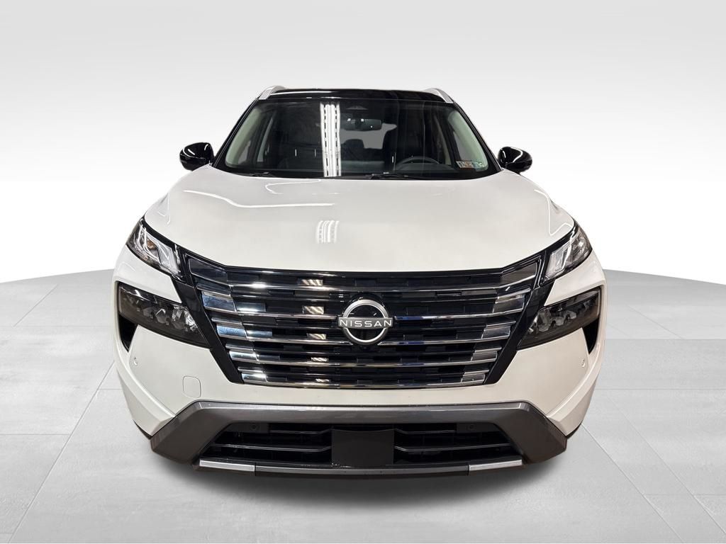 2025 Nissan Rogue SL White at South Hills Kia