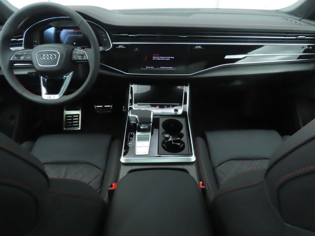 2025 Audi SQ8  14