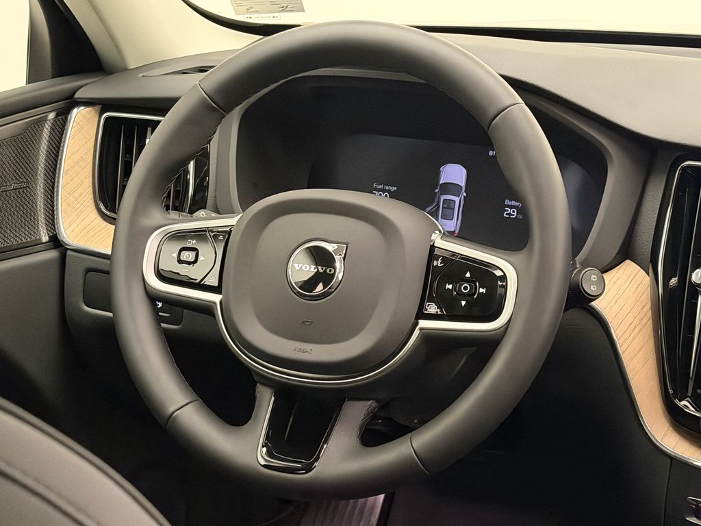 Thumbnail: 2026 Volvo XC60 - 19