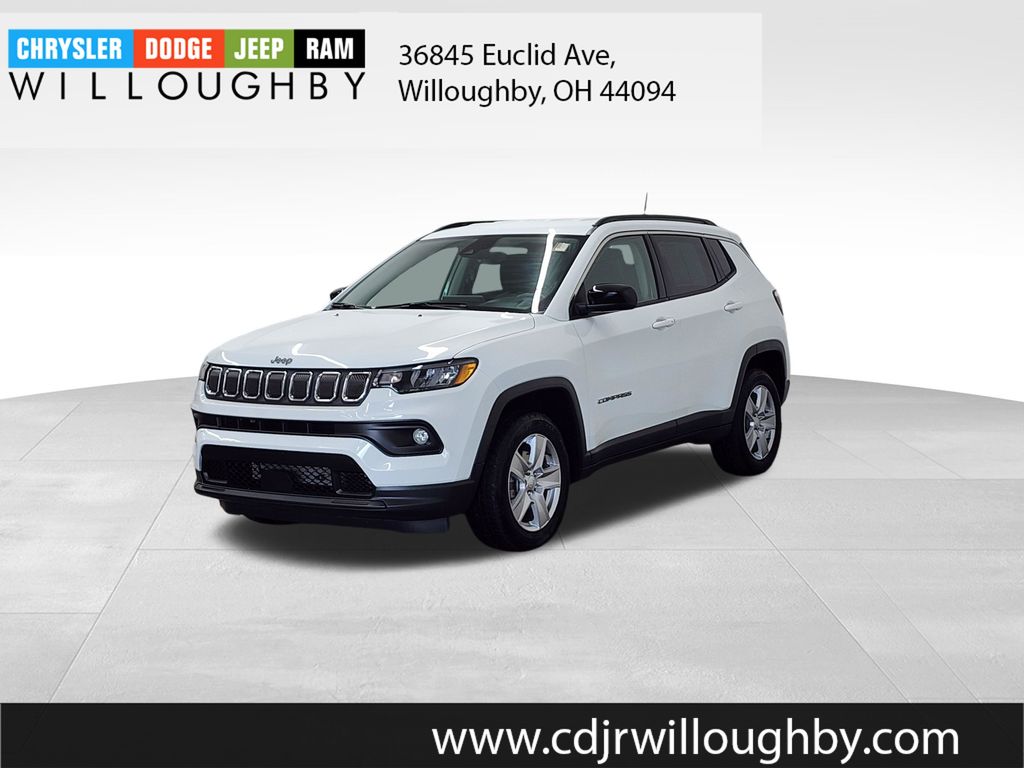 Bright White Clearcoat 2022 Jeep Compass Latitude 4WD SUV / Crossover Four-Wheel Drive 9-Speed Automatic