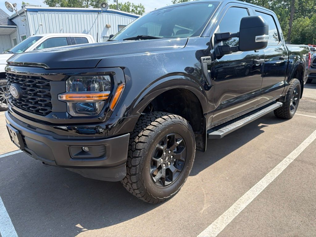 Agate Black Metallic 2024 Ford F-150 Pickup Truck Four-Wheel Drive Automatic