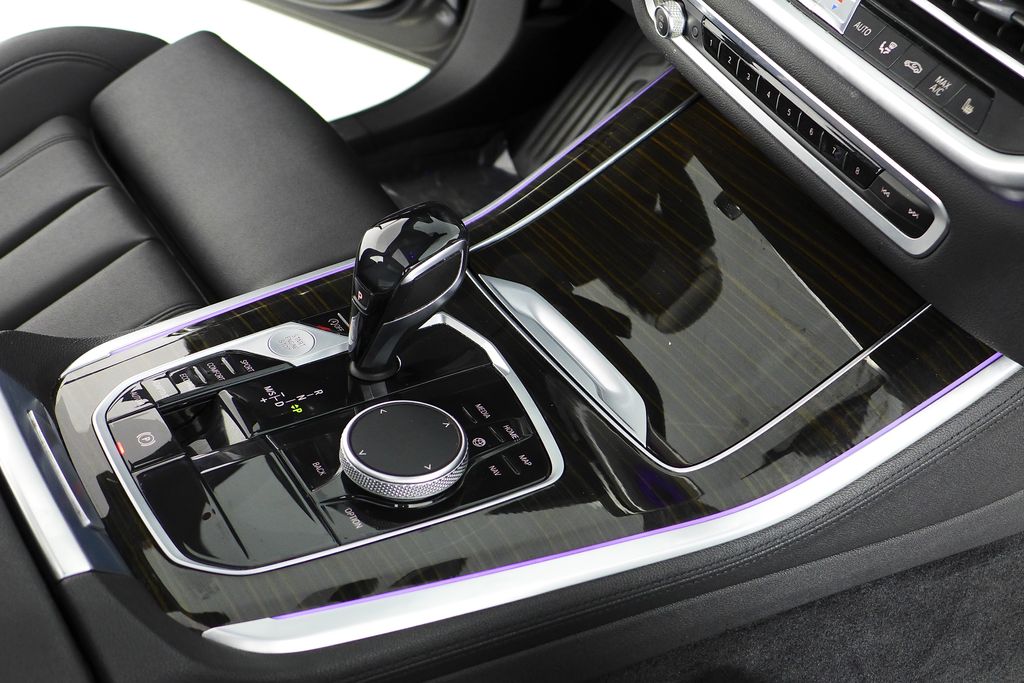 Thumbnail: 2020 BMW X5 - 15