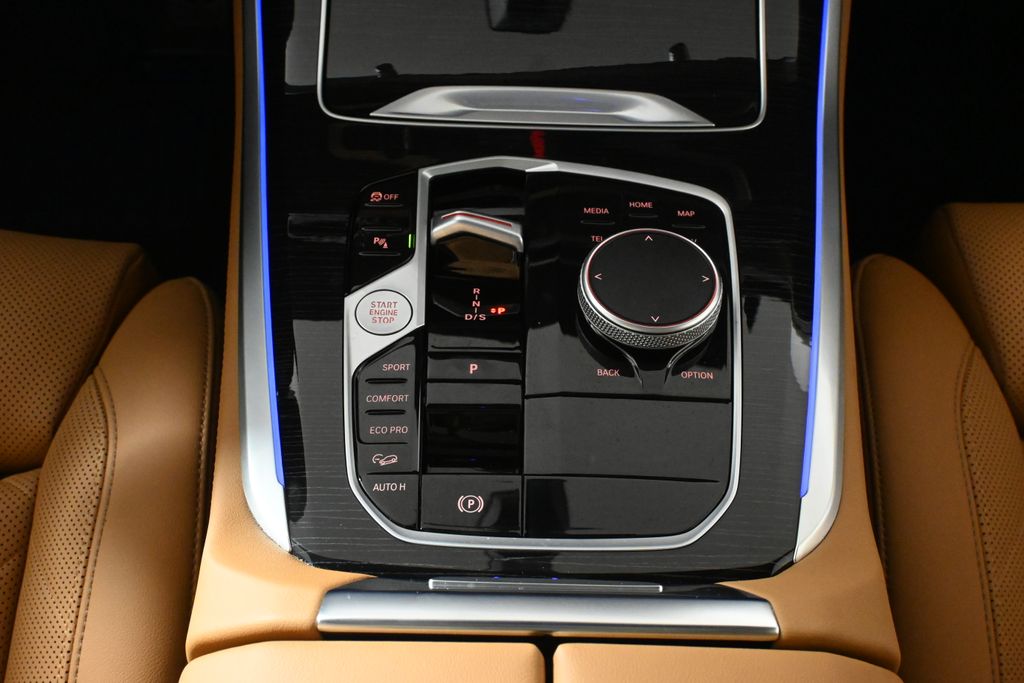 Thumbnail: 2026 BMW X5 - 22