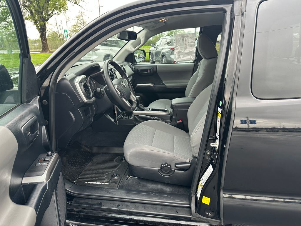 2017 Toyota Tacoma SR5