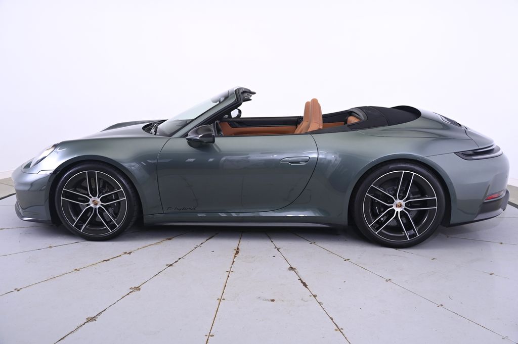 Thumbnail: 2025 Porsche 911 - 2