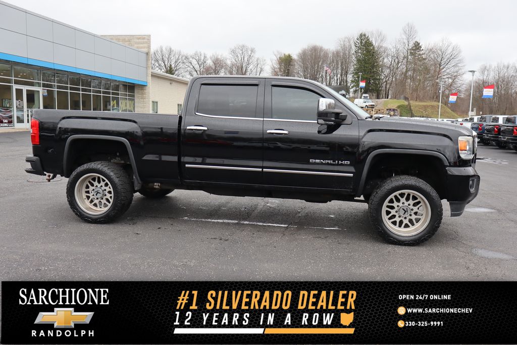 2015 GMC Sierra 2500HD Denali Crew Cab SB 4WD