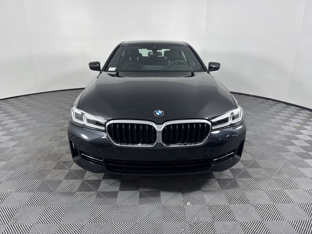 Thumbnail: 2023 BMW 5 Series - 2