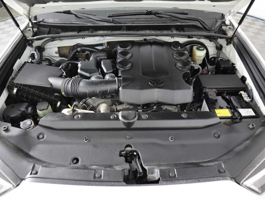 Thumbnail: 2021 Toyota 4Runner - 30