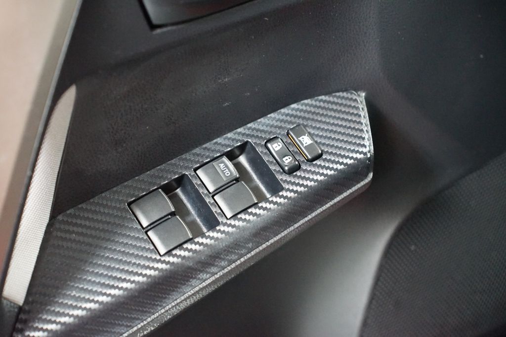 Thumbnail: 2014 Toyota RAV4 - 26