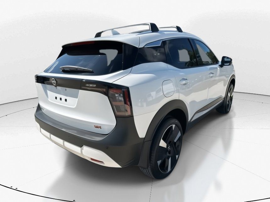 2025 Aspen White Tricoat Nissan Kicks SR FWD SUV