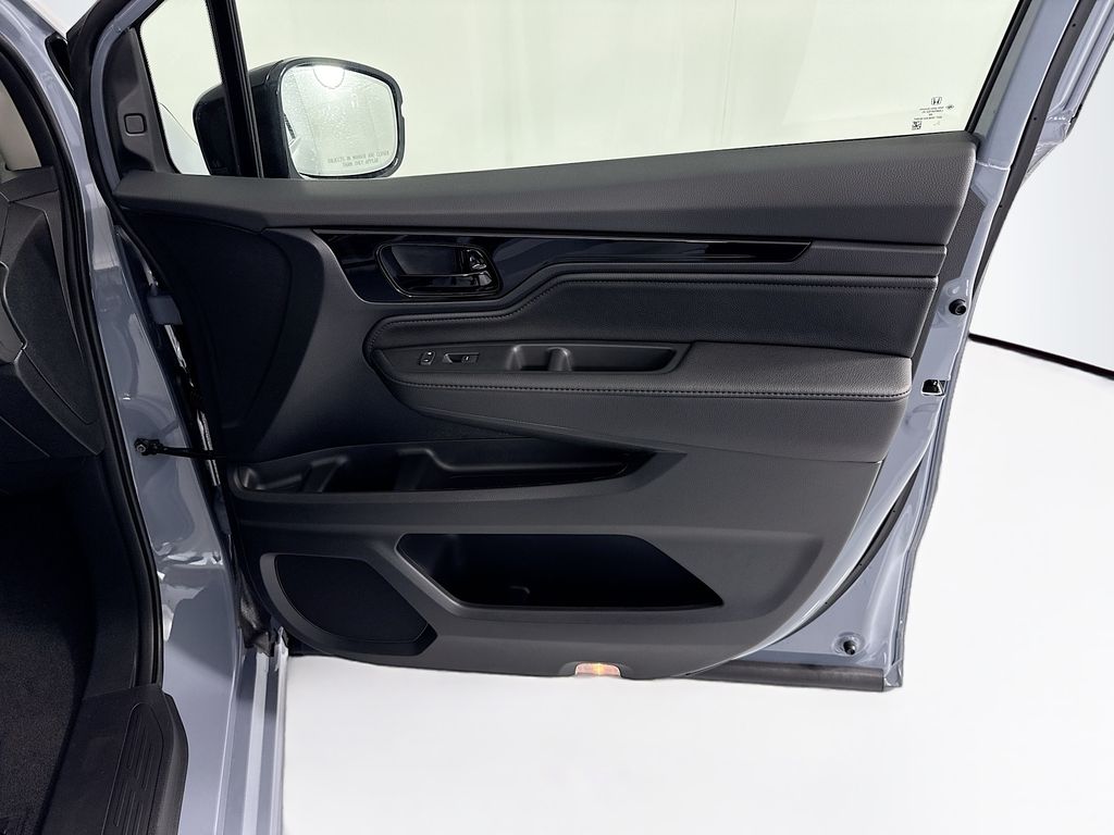 Thumbnail: 2026 Honda Odyssey - 27