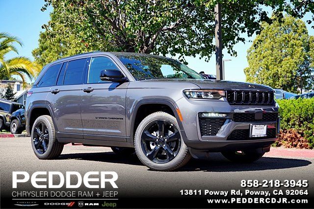 Baltic Gray Metallic Clearcoat 2026 Jeep Grand Cherokee Limited 4WD SUV / Crossover Four-Wheel Drive 8-Speed Automatic