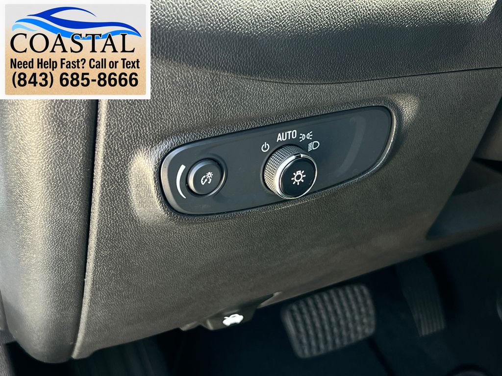2023 Chevrolet Equinox LS White at Matthews Motors of Wilmington