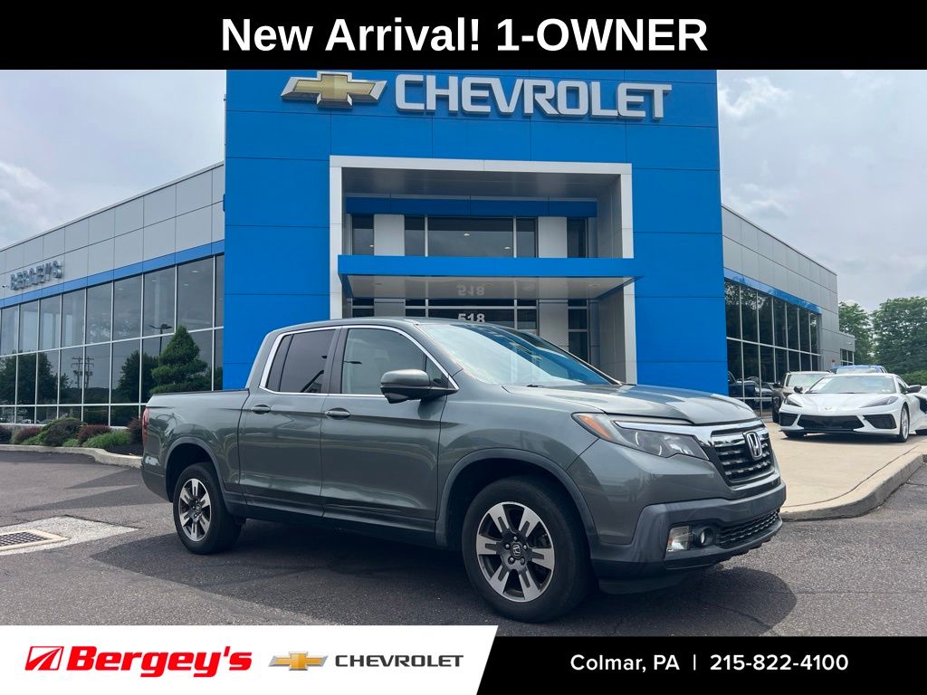 Gray 2017 Honda Ridgeline Pickup Truck All-Wheel Drive 6-Speed Automatic