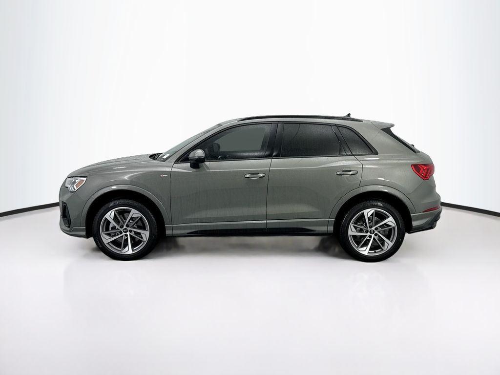 Thumbnail: 2025 Audi Q3 - 8