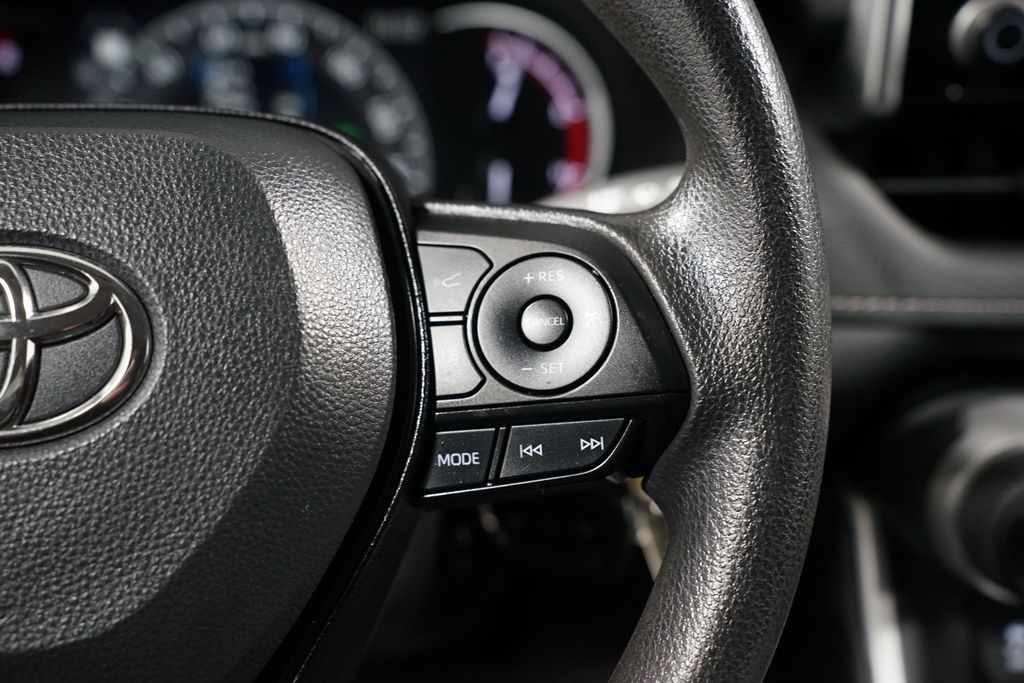 Thumbnail: 2024 Toyota RAV4 - 13