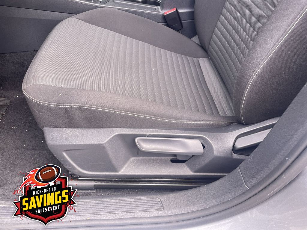 Used 2024 Volkswagen Jetta Sedan
