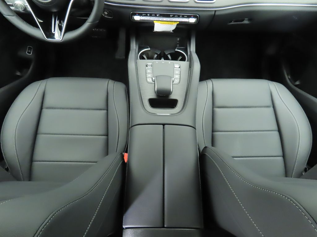 Thumbnail: 2026 Mercedes-Benz GLE - 18