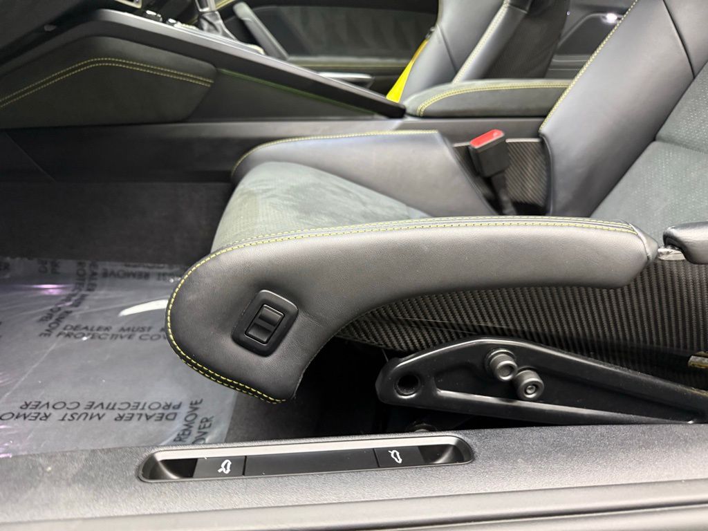 Thumbnail: 2024 Porsche 911 - 20