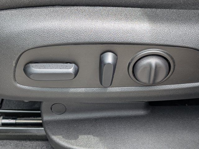 Used 2024 Summit White Chevrolet LT image 19