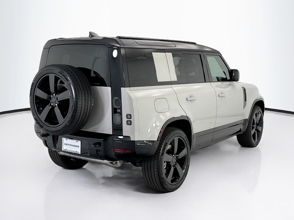 Thumbnail: 2026 Land Rover Defender - 5
