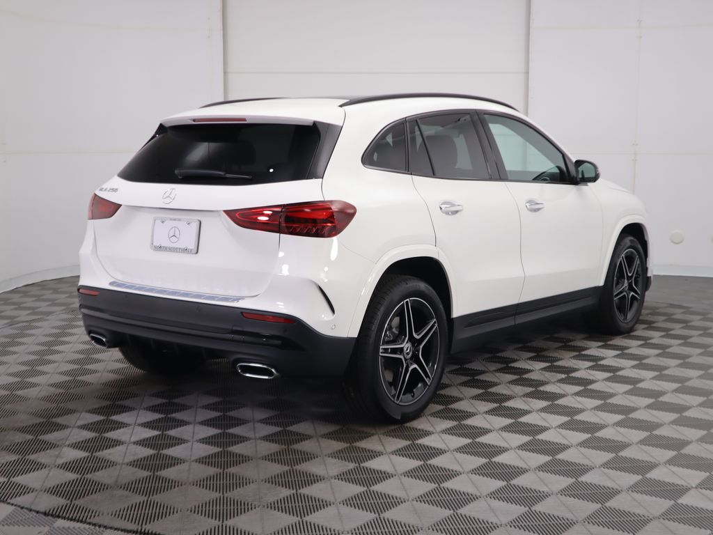 2025 Mercedes-Benz GLA 250 5