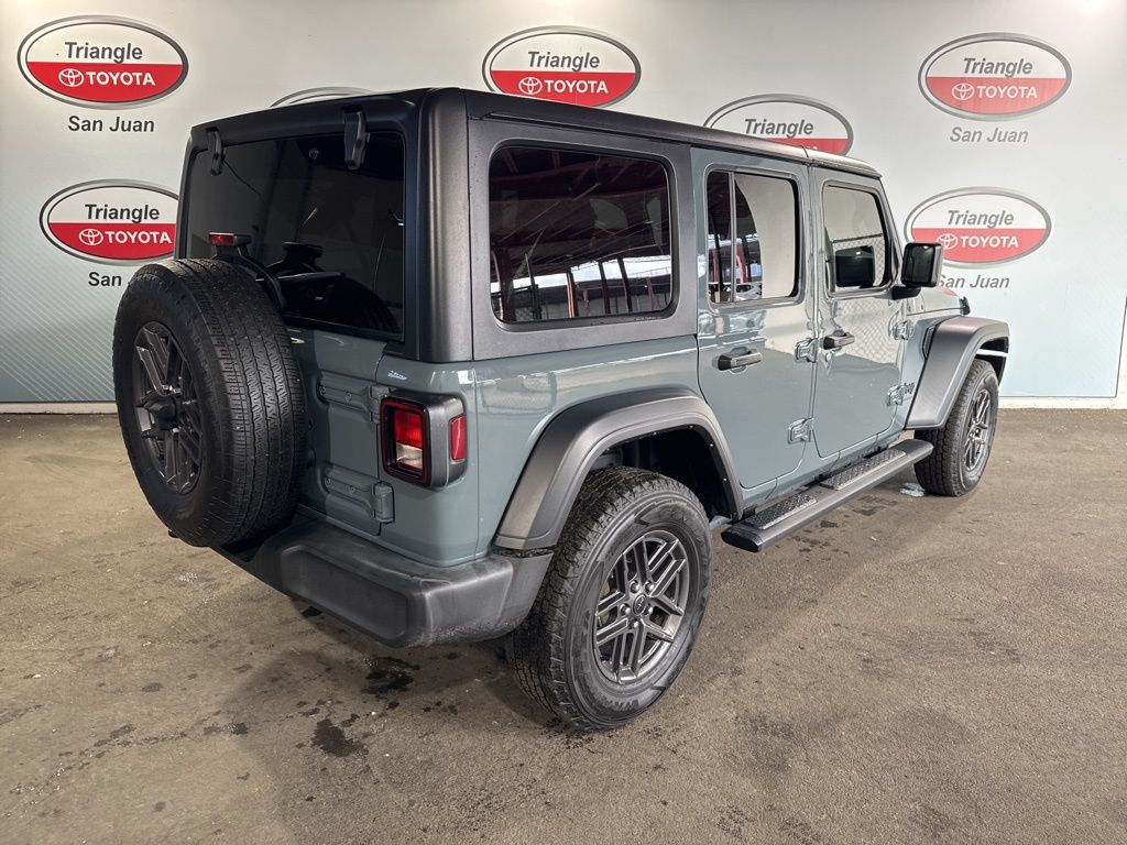 Thumbnail: 2024 Jeep Wrangler - 4