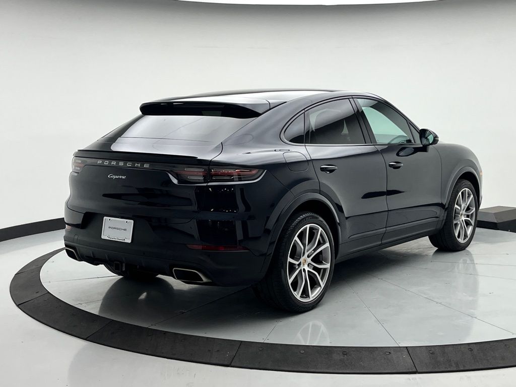 Thumbnail: 2022 Porsche  - 9