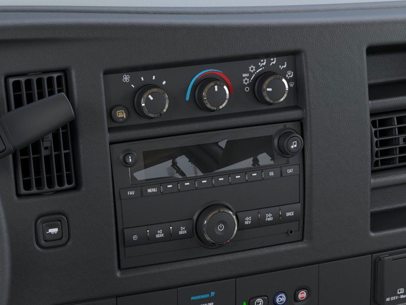 2025 Chevrolet Express 3500 LS