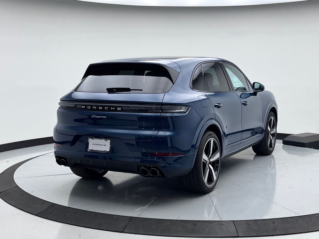 Thumbnail: 2025 Porsche Cayenne - 7