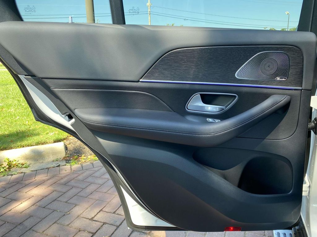 2025 Mercedes-Benz GLE 350 17