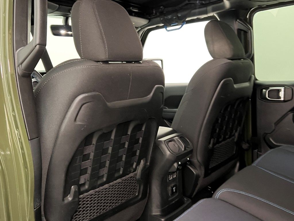 Thumbnail: 2022 Jeep Wrangler - 22