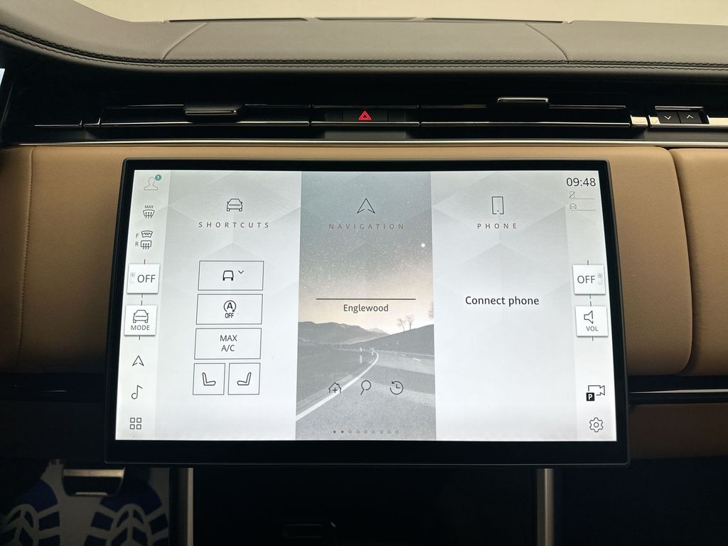 Thumbnail: 2025 Land Rover Range Rover - 11