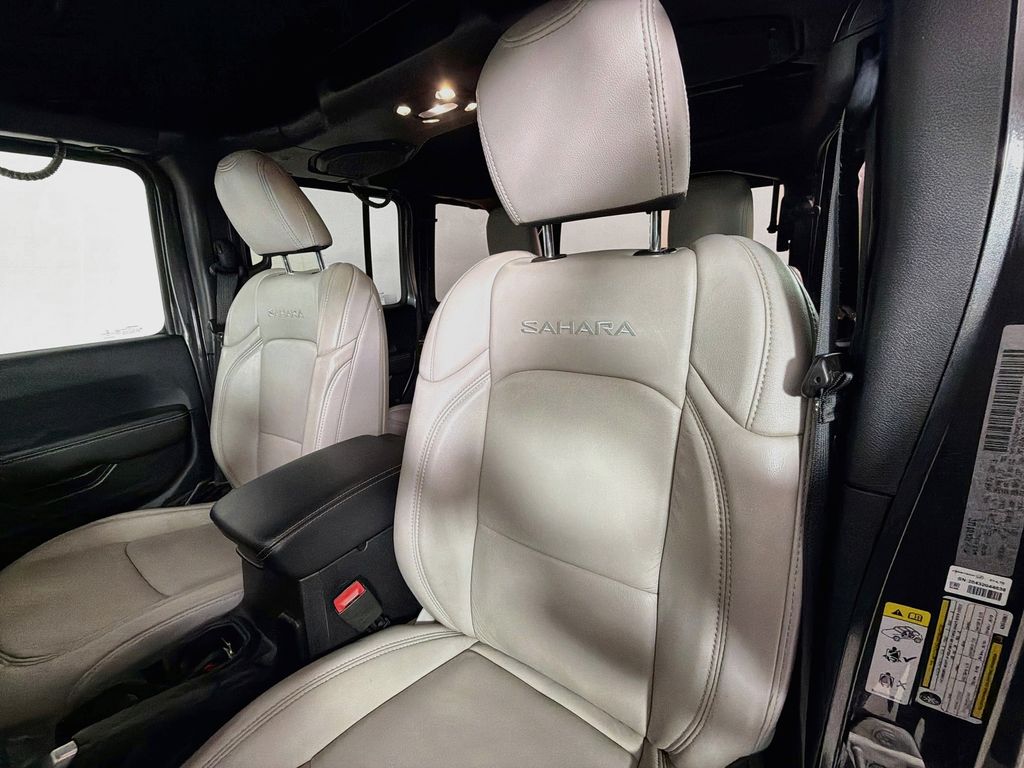 Used 2019 Jeep Wrangler SUV