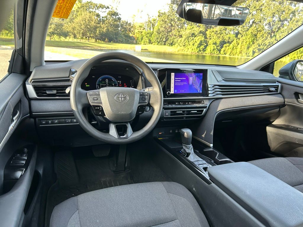 Thumbnail: 2025 Toyota Camry - 12