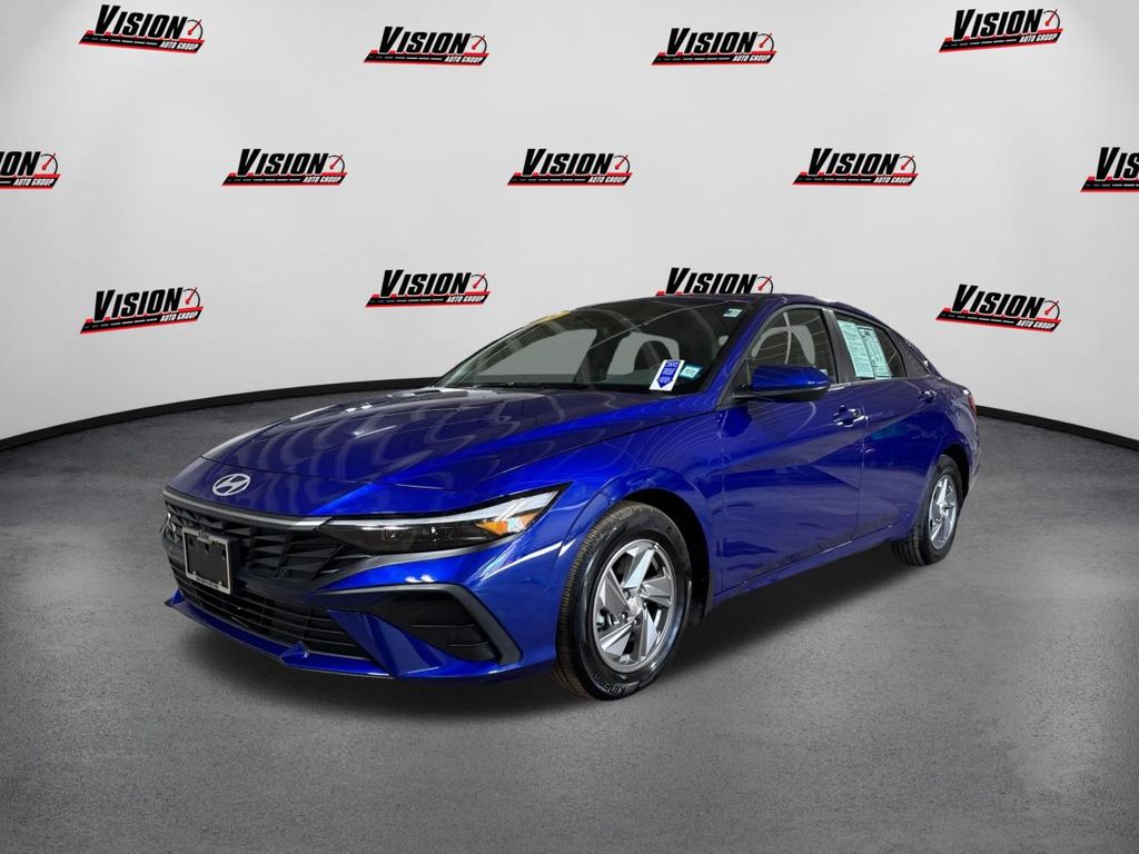 Intense Blue 2024 Hyundai Elantra SE FWD Sedan Front-Wheel Drive Continuously Variable Transmission