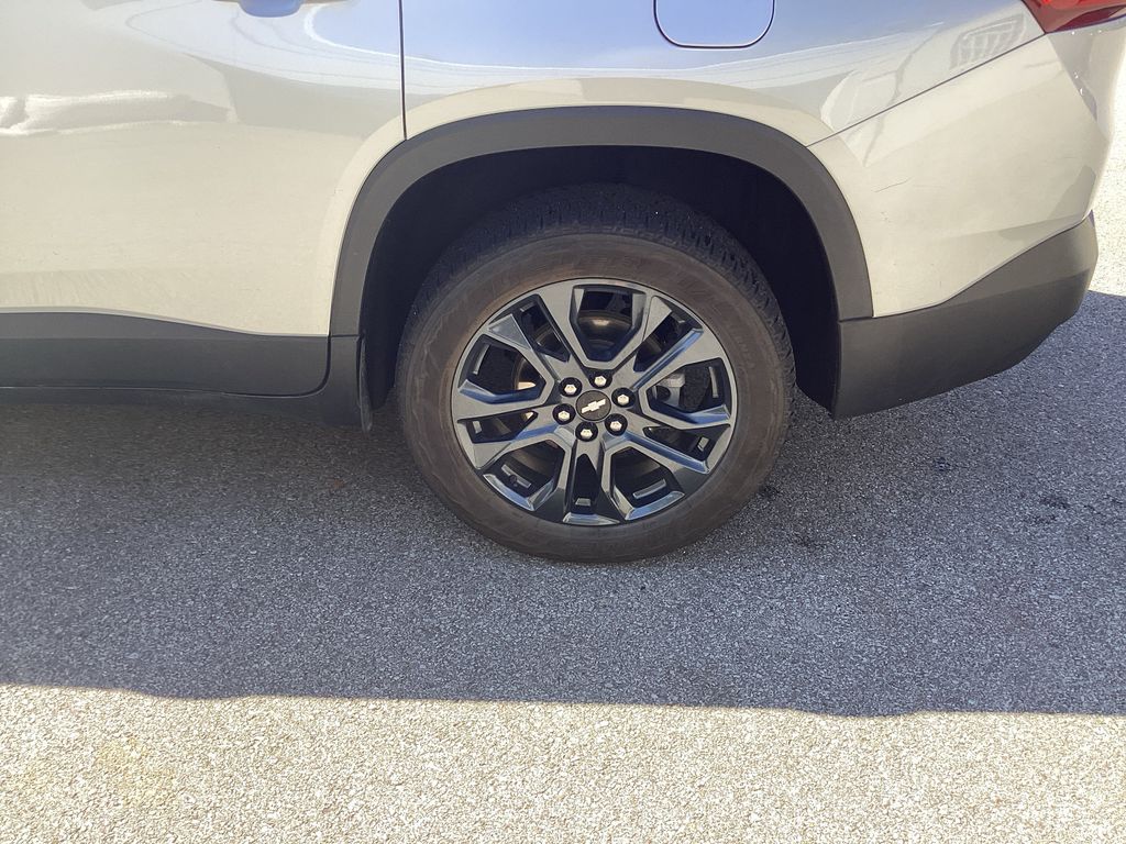 Used 2021 Chevrolet Traverse SUV