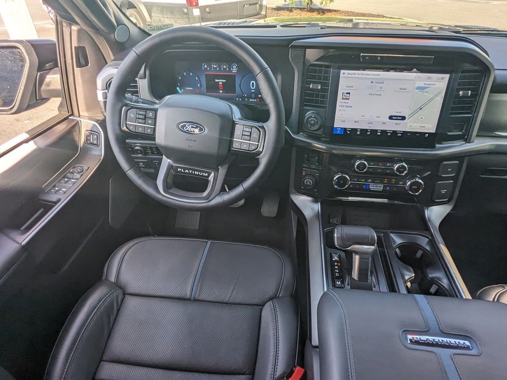 2025 Ford F-150 Platinum