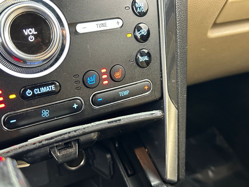 Used 2017 Shadow Black Ford Limited image 24