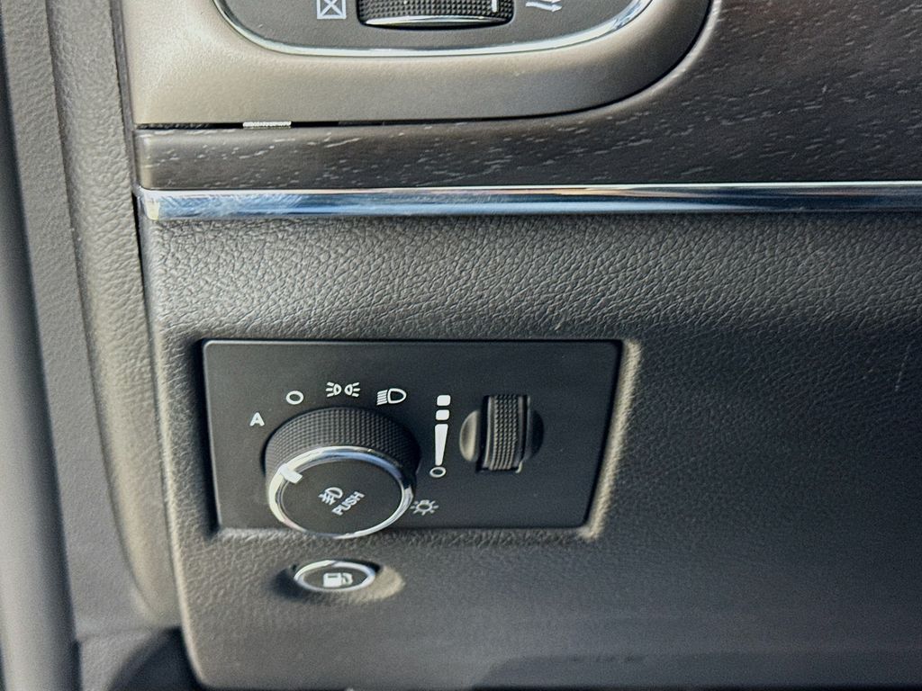 Used Car 2018 Jeep Grand Cherokee  Limited For Sale Under $20,000 In Austin, Texas