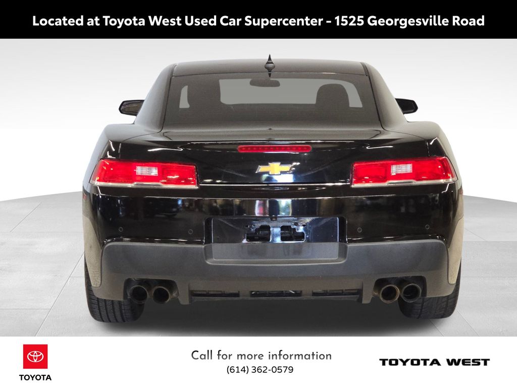 2015 Chevrolet Camaro 1LT photo 2