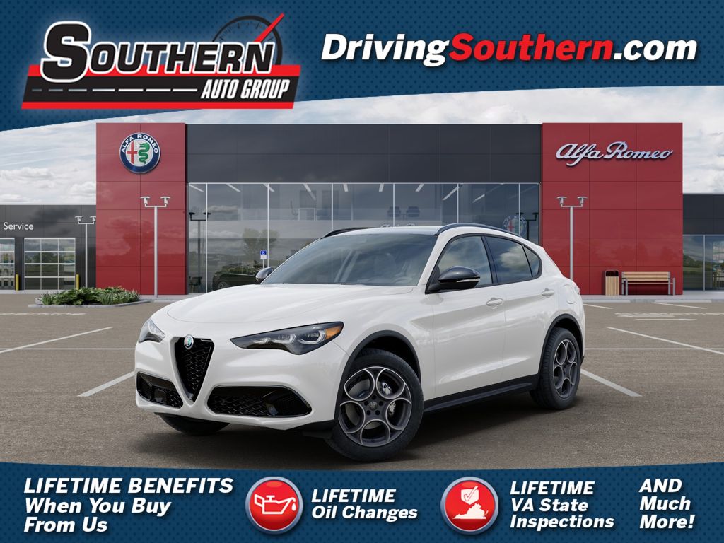 2025 Alfa Romeo Stelvio Base