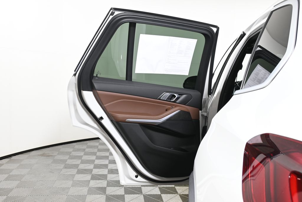 Thumbnail: 2023 BMW X5 - 31