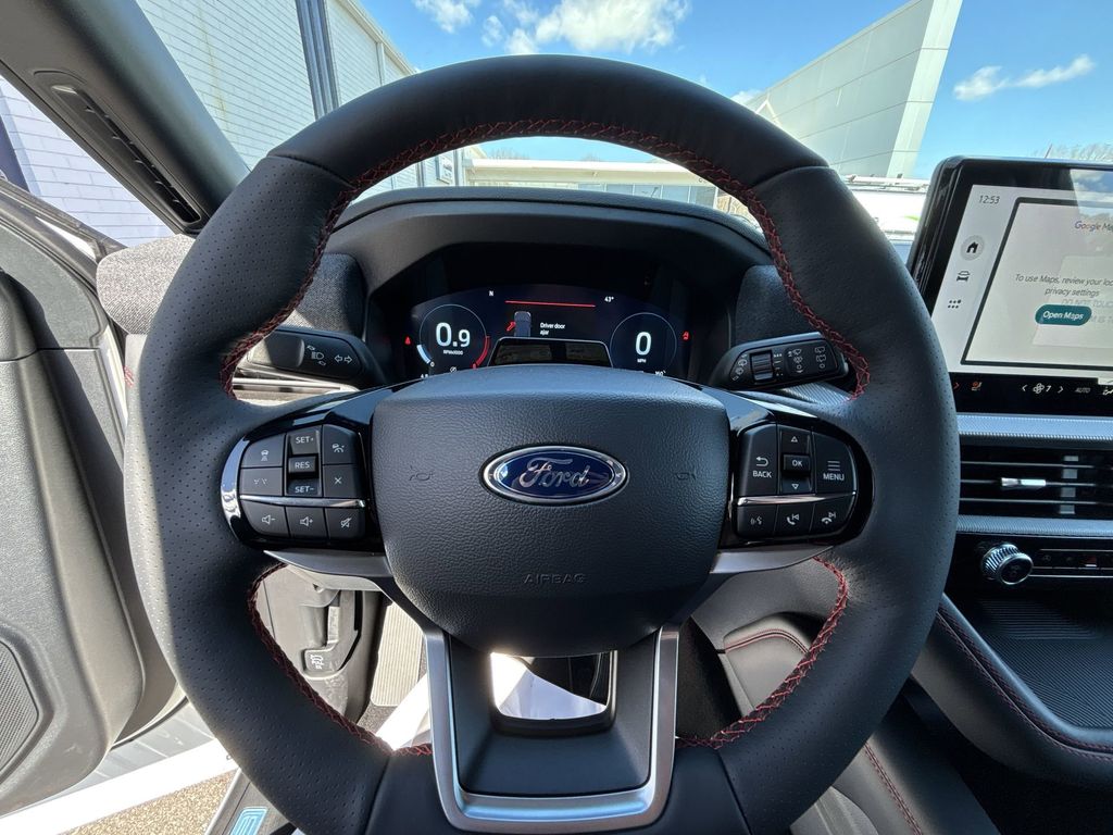 New 2026 Star White Metallic Tri-Coat Ford ST-Line image 11