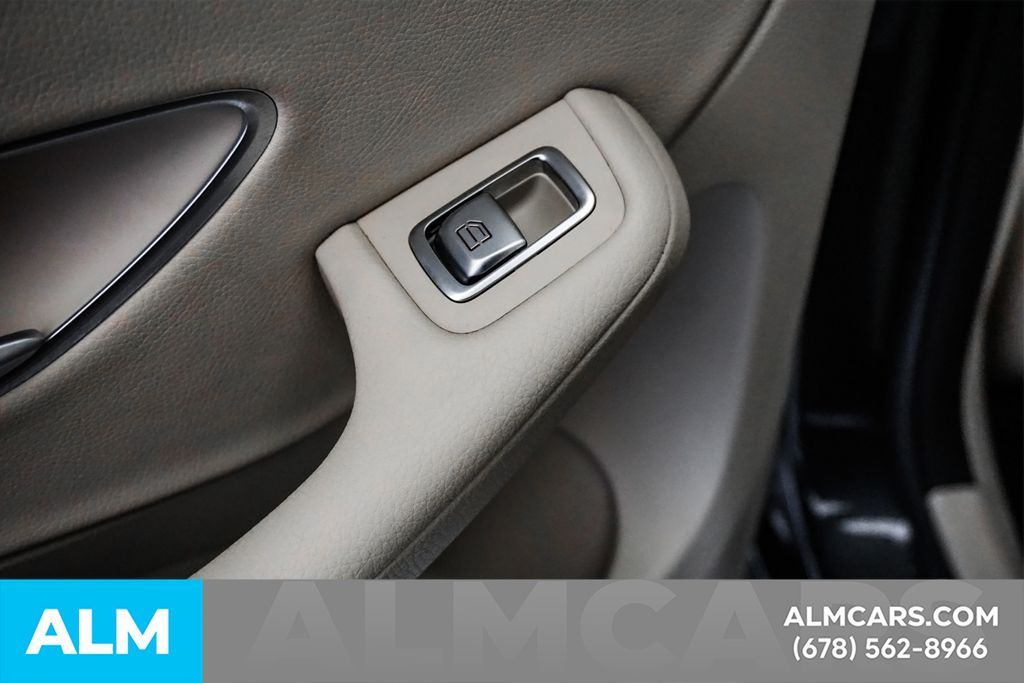 Used 2022 Gray Mercedes-Benz GLC 300 image 49